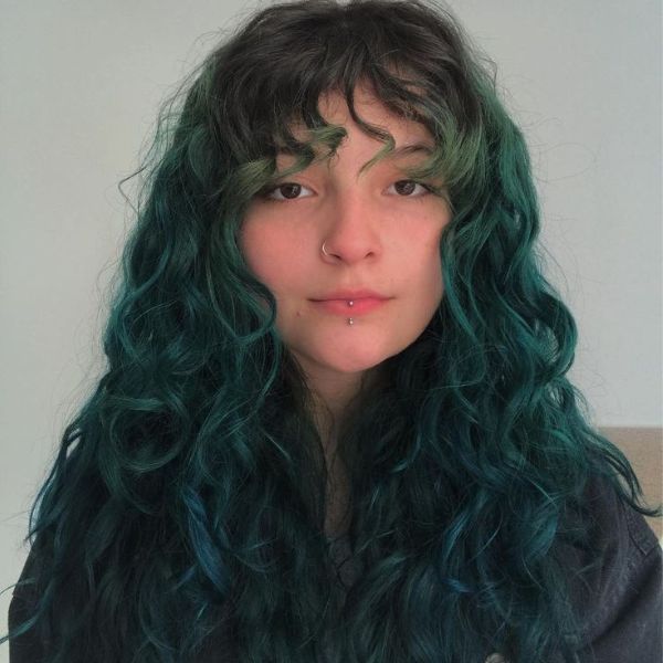 Black to dark green hair 