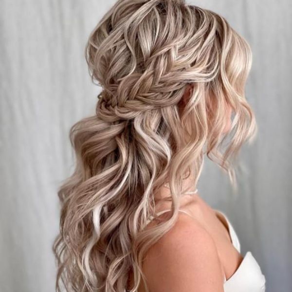 Twisted half-Up hairstyle